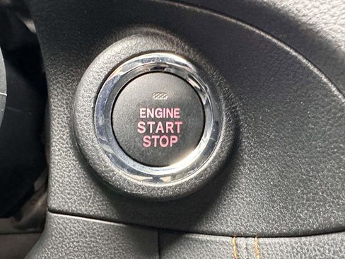 Used 2021 Subaru Crosstrek 2.0i Premium w/ Moonroof Package image 22