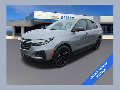 Used 2024 Chevrolet Equinox LS w/ LS Convenience Package