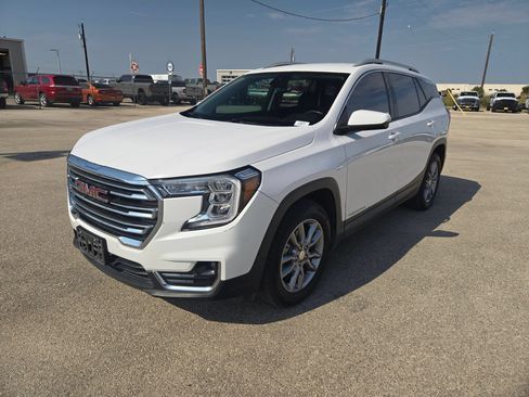 Used 2023 GMC Terrain SLT AWD/4WD image 7