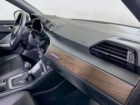 Used 2022 Audi Q3 2.0T Premium Plus w/ Premium Plus Package image 30