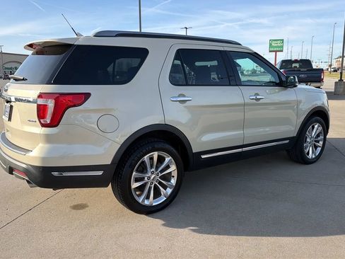 Used 2018 Ford Explorer Limited w/ Equipment Group 301A image 18