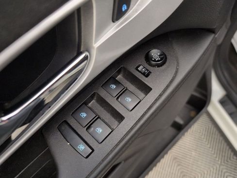 Used 2012 Chevrolet Equinox LS image 23