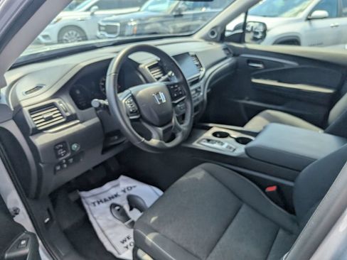 Used 2024 Honda Ridgeline Sport image 13
