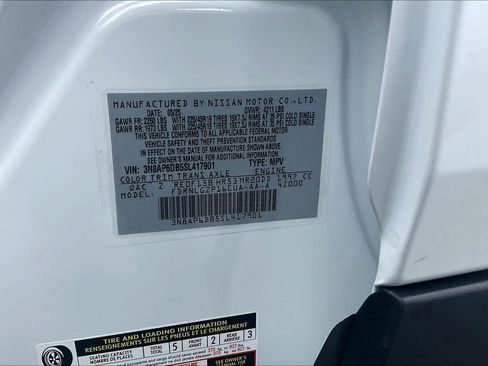 New 2025 Nissan Kicks SR AWD/4WD image 12