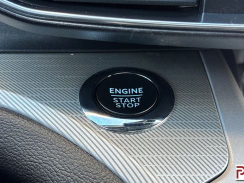 Used 2024 Ford Explorer XLT w/ Equipment Group 202A image 29