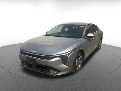 Used 2025 Kia K4 LXS image 6