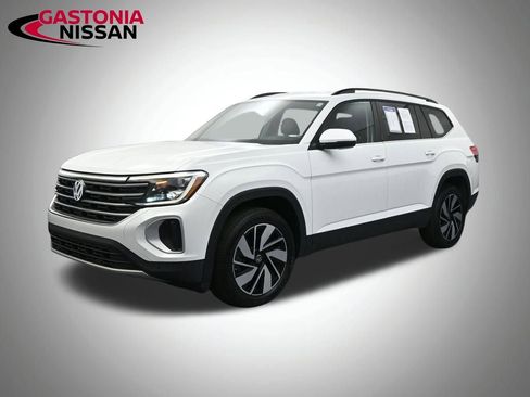 Used 2024 Volkswagen Atlas SE image 7