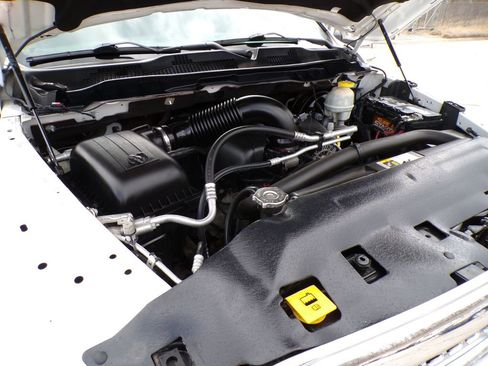 Used 2017 RAM 1500 Laramie w/ Convenience Group image 32