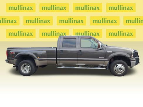 Used 2006 Ford F350 Lariat AWD/4WD image 2