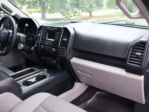 Used 2016 Ford F150 XL w/ Equipment Group 101A Mid AWD/4WD image 17