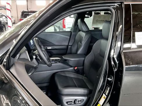 New 2026 Lexus TX 350 AWD image 9
