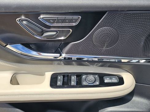 New 2025 Lincoln Corsair Grand Touring AWD/4WD image 16