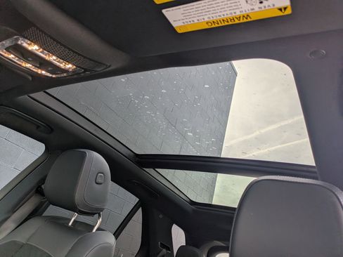 Used 2023 Mercedes-Benz GLE 53 AMG 4MATIC image 23