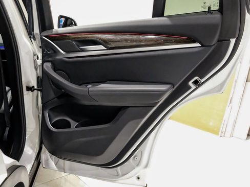 Used 2023 BMW X4 xDrive30i w/ Convenience Package image 46