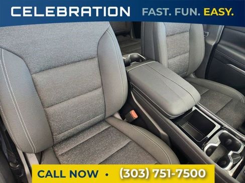 Certified 2025 Chevrolet Traverse LT w/ Sun and Wheel Package image 23