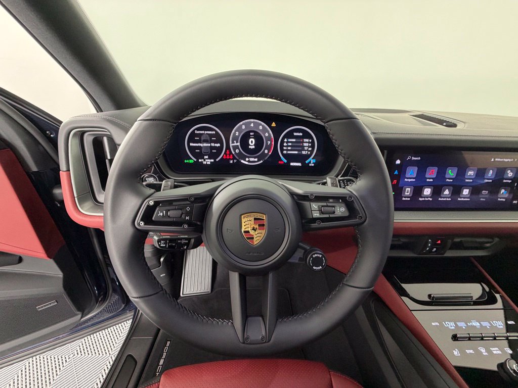 Used 2026 Porsche Cayenne AWD/4WD image 24