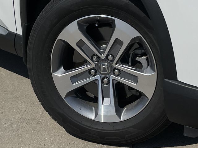 Used 2025 Honda Pilot Touring image 10