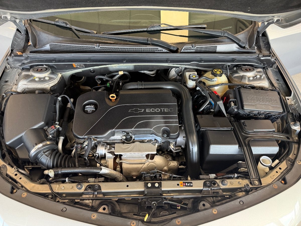 Used 2018 Chevrolet Malibu LT w/ Driver Confidence Package FWD image 25
