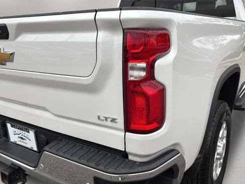 Used 2024 Chevrolet Silverado 2500 LTZ w/ LTZ Premium Package image 37