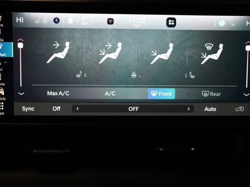 Used 2025 Jeep Wrangler Rubicon image 24