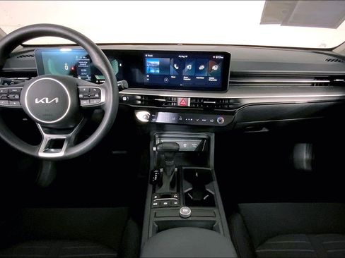 Certified 2025 Kia K5 LXS FWD image 15