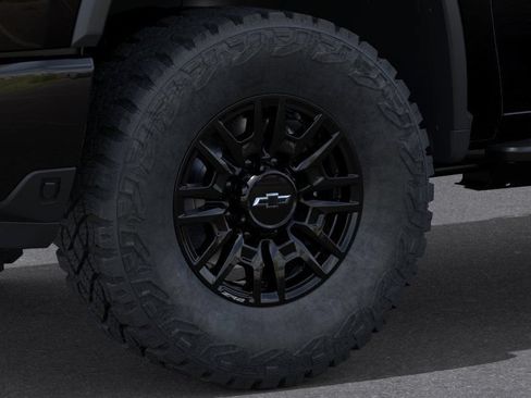 New 2026 Chevrolet Silverado 2500 ZR2 w/ LPO, Dark Essentials Package AWD/4WD image 9