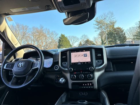 Used 2022 RAM 1500 Laramie image 31