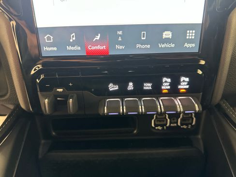 Used 2022 RAM 2500 Power Wagon w/ Level 2 Equipment Group AWD/4WD image 18