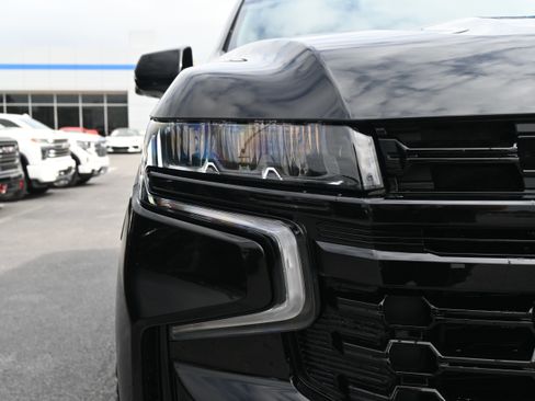 Used 2024 Chevrolet Tahoe Z71 w/ Luxury Package AWD/4WD image 6