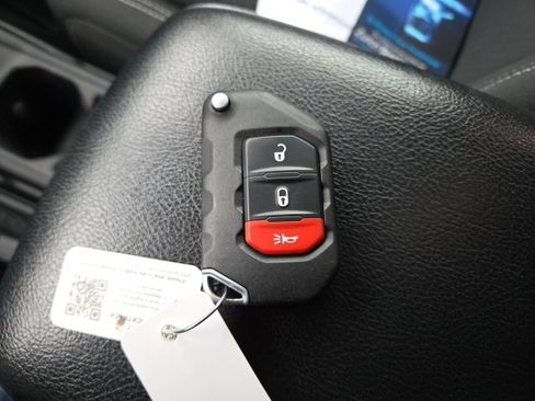 Used 2021 Jeep Wrangler Sport S image 8