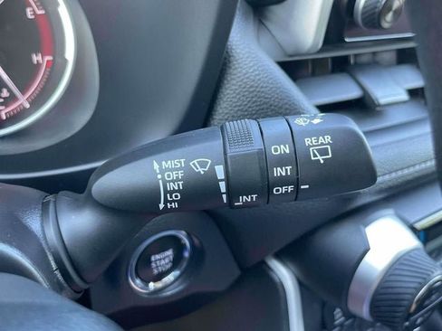 Certified 2025 Toyota RAV4 XLE AWD/4WD image 27