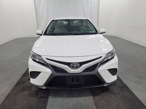 Used 2019 Toyota Camry SE image 14