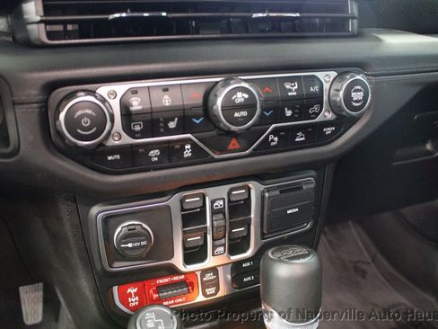 Used 2024 Jeep Wrangler Unlimited Rubicon 392 image 29