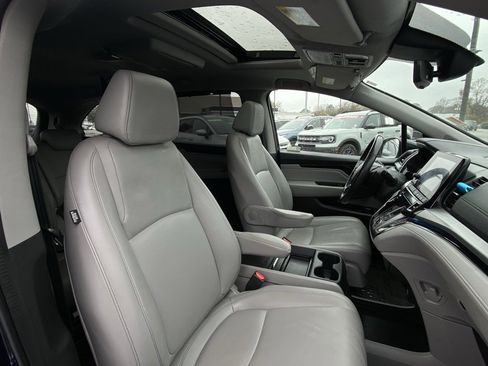 Used 2023 Honda Odyssey Touring image 30