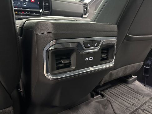 Used 2025 GMC Sierra 1500 SLT w/ SLT Premium Plus Package AWD/4WD image 34