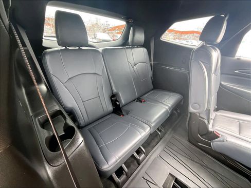 Used 2023 Buick Enclave Essence w/ Experience Buick Package image 16
