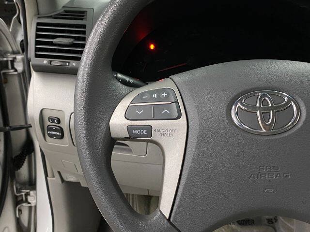 Used 2009 Toyota Camry FWD image 20