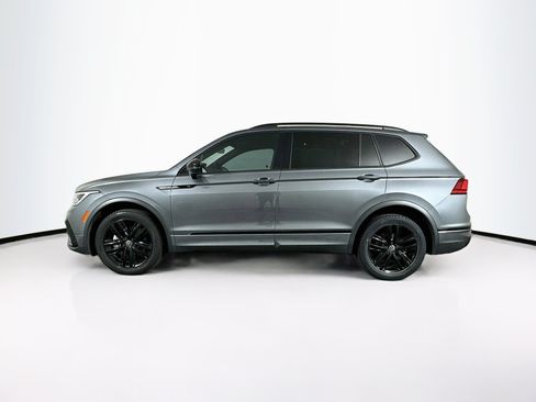 Used 2022 Volkswagen Tiguan SE R-Line FWD image 4