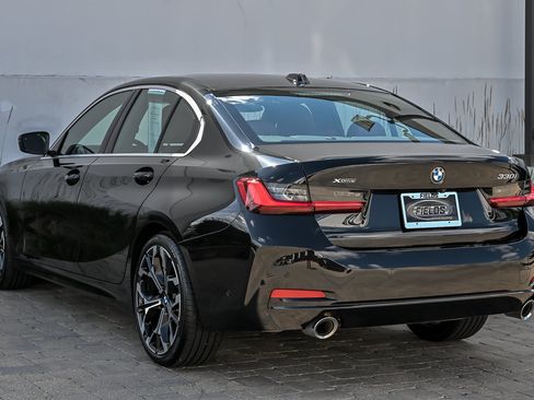 Used 2025 BMW 330i xDrive Sedan AWD/4WD image 10