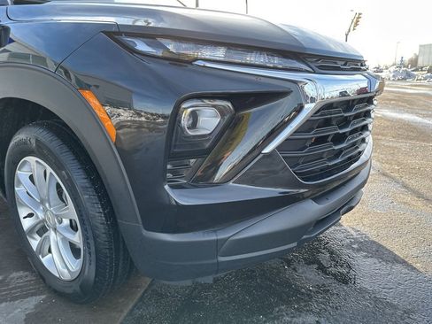 Used 2024 Chevrolet TrailBlazer LS image 12