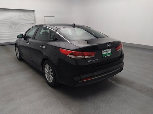 Used 2017 Kia Optima LX FWD image 5