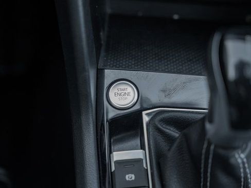 Used 2024 Volkswagen Taos S w/ MDO Package image 28