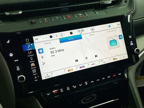 New 2026 Jeep Grand Cherokee Limited w/ Limited Altitude Package AWD/4WD image 15