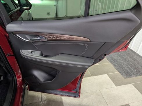 Used 2023 Buick Envision Avenir AWD/4WD image 27