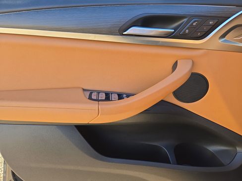 Used 2022 BMW X3 xDrive30i w/ Premium Package image 15