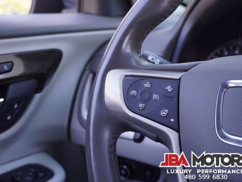Used 2020 GMC Terrain Denali w/ Denali Premium Package FWD image 25