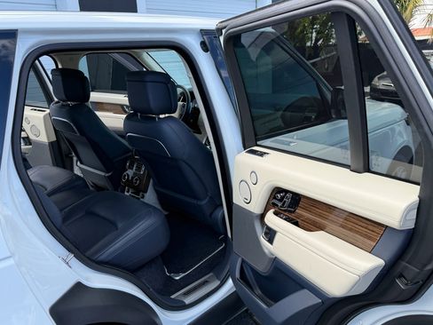 Used 2018 Land Rover Range Rover Autobiography AWD/4WD image 16