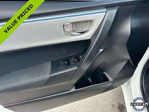 Used 2016 Toyota Corolla LE FWD image 22