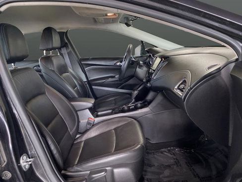Used 2017 Chevrolet Cruze Premier image 26