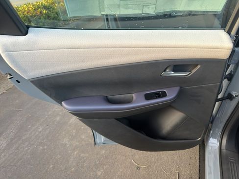 New 2026 Nissan Leaf Platinum+ w/ Cargo Package (Platinum+) image 28